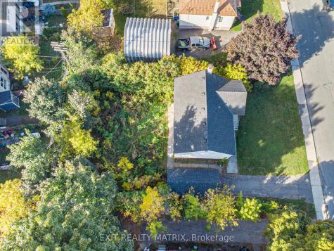 436 Blake Boulevard Ottawa ON K1K 1B1