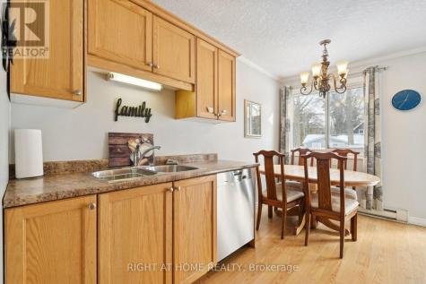 734 Shore Lane Wasaga Beach ON L9Z 2C7