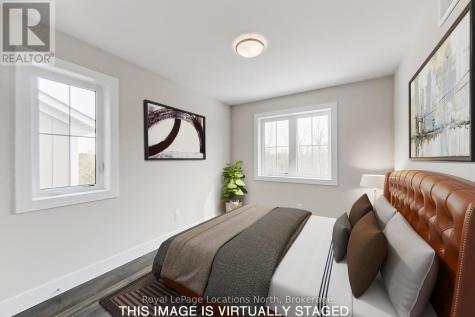 139 White Oak Crescent Blue Mountains ON L9Y 5T5