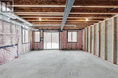 139 White Oak Crescent Blue Mountains ON L9Y 5T5