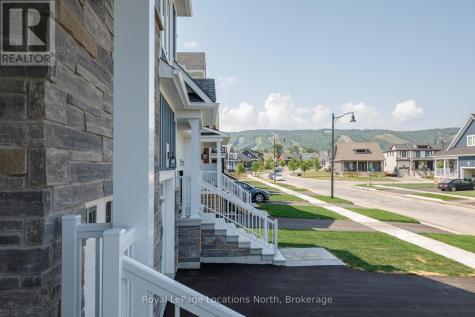 139 White Oak Crescent Blue Mountains ON L9Y 5T5