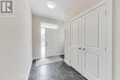 139 White Oak Crescent Blue Mountains ON L9Y 5T5