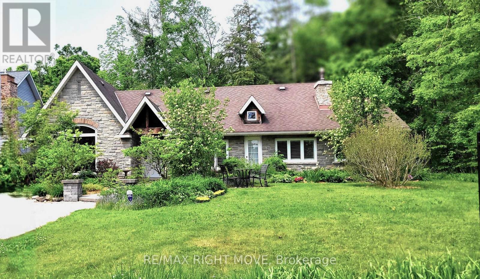 3528 Glenhaven Beach Road Innisfil ON L9S 2Z3