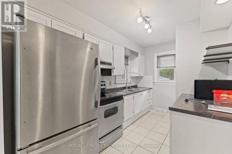 2504 Askin Avenue Windsor ON N9E 3H7