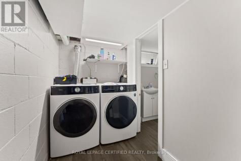 2504 Askin Avenue Windsor ON N9E 3H7
