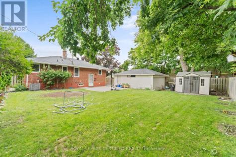 2504 Askin Avenue Windsor ON N9E 3H7