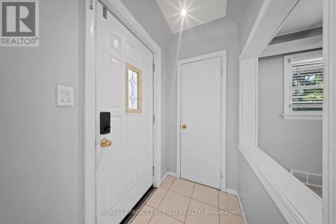 2504 Askin Avenue Windsor ON N9E 3H7