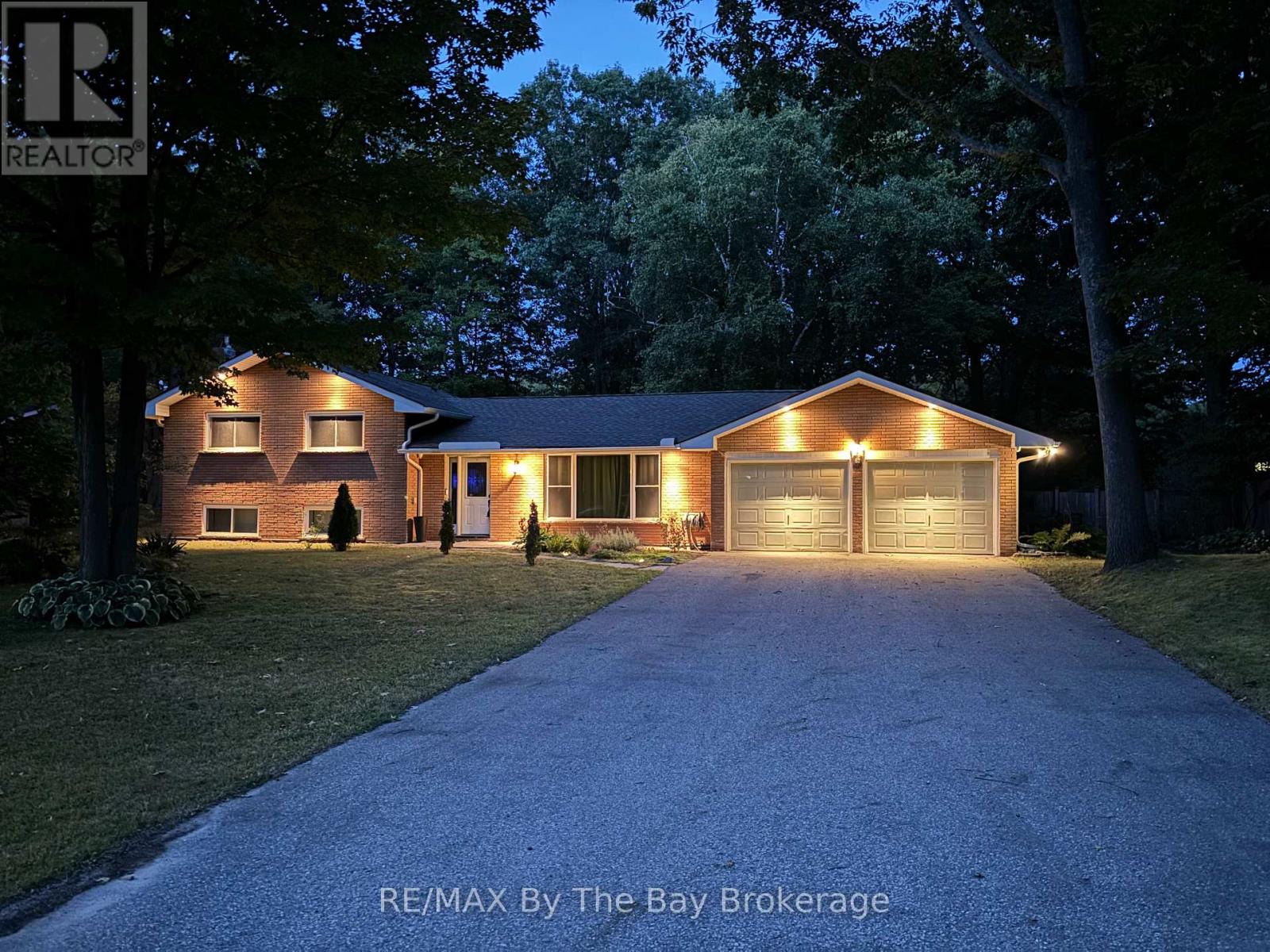 63 Rodrium Road Wasaga Beach ON L9Z 1R5