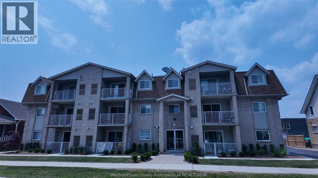 1323 Langlois Avenue Windsor ON N8X 4L8