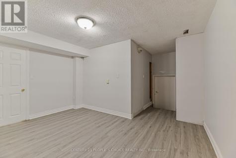 8 Glenn Court Caledon ON L7K 0P2