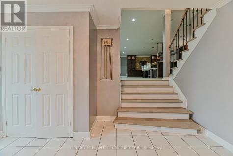 8 Glenn Court Caledon ON L7K 0P2