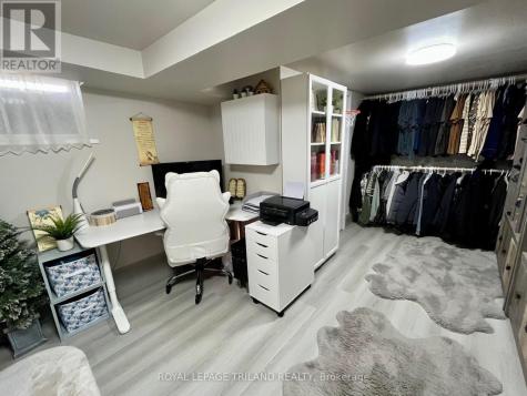 37 Broadway Street Newbury ON N0L 1Z0