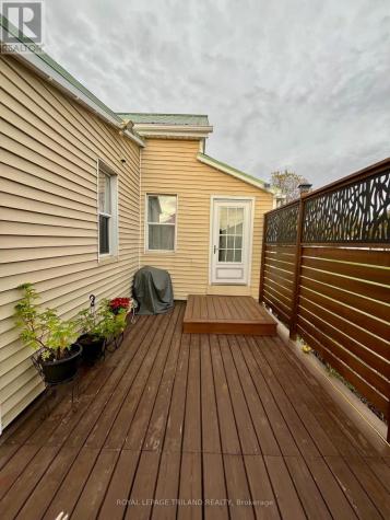 37 Broadway Street Newbury ON N0L 1Z0