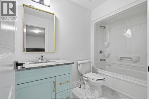 518 Veneto Street Lakeshore ON N8L 0K4