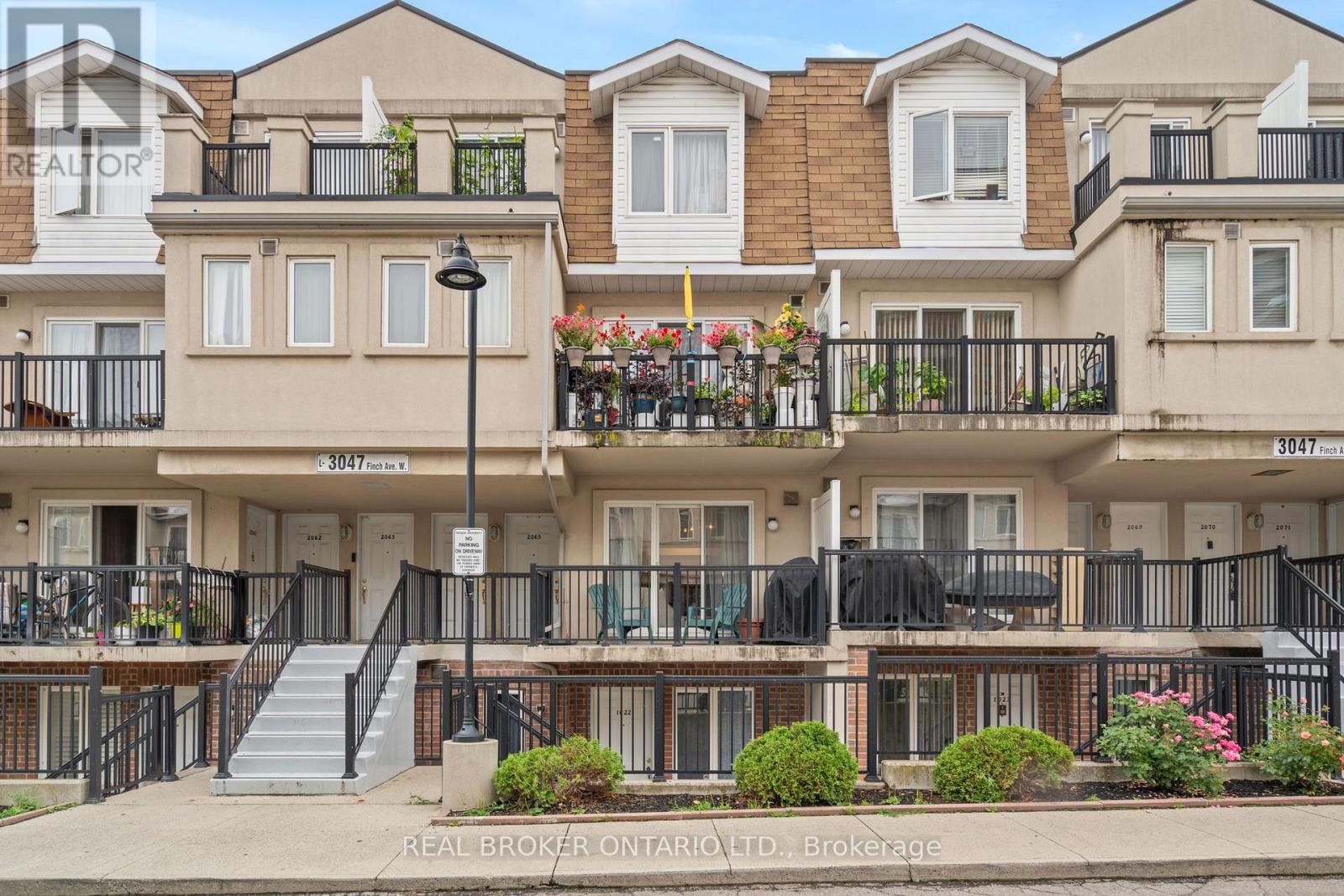 3047 Finch Avenue West Toronto (humbermede) ON M9M 0A5