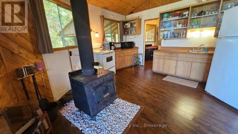 8 Carter Road Northern Bruce Peninsula ON N0H 1W0