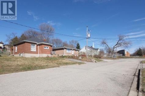 19 Paisley Heights Cambridge ON N1R 1B4
