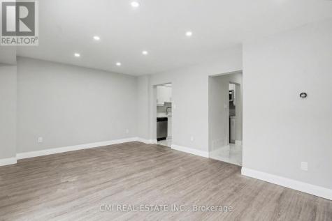 125 Sekura Crescent Cambridge ON N1R 8B4