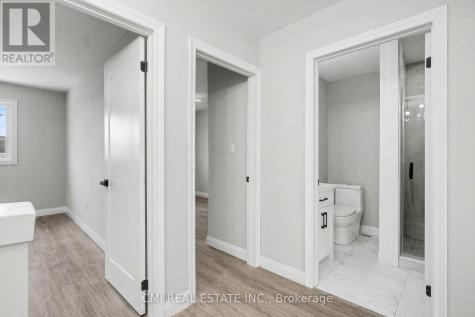 125 Sekura Crescent Cambridge ON N1R 8B4