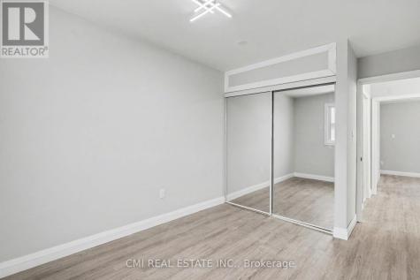 125 Sekura Crescent Cambridge ON N1R 8B4