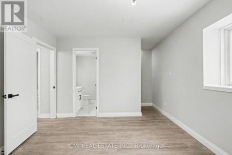 125 Sekura Crescent Cambridge ON N1R 8B4