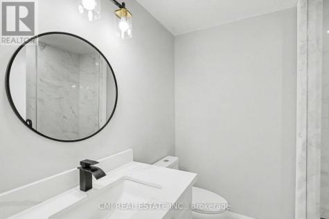 125 Sekura Crescent Cambridge ON N1R 8B4