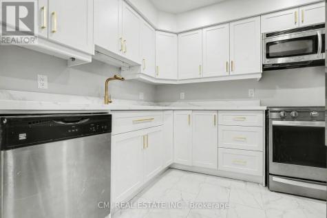125 Sekura Crescent Cambridge ON N1R 8B4