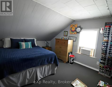34 Queen Street Grey Highlands ON N0C 1H0