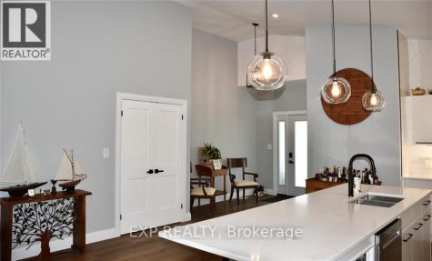 207 Essex Street Sarnia ON N7T 0C2