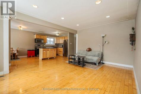 268 Ross Avenue Kitchener ON N2A 1V6