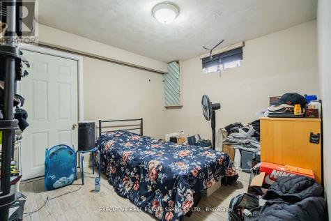 268 Ross Avenue Kitchener ON N2A 1V6