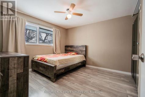 268 Ross Avenue Kitchener ON N2A 1V6