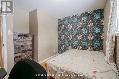 268 Ross Avenue Kitchener ON N2A 1V6