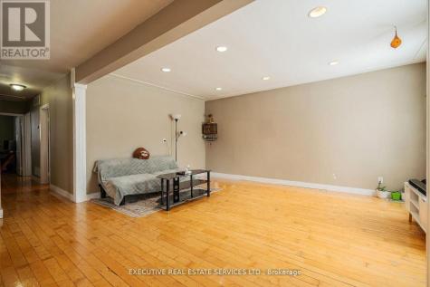 268 Ross Avenue Kitchener ON N2A 1V6