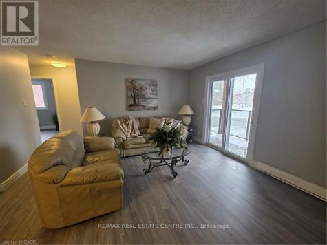 565 Greenfield Avenue Kitchener ON N2C 2P3