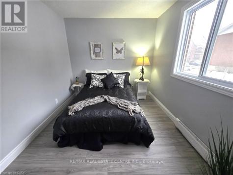 565 Greenfield Avenue Kitchener ON N2C 2P3