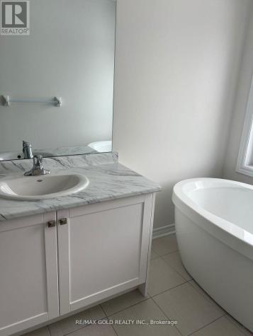 148 Limestone Lane Shelburne ON L9V 3Y3