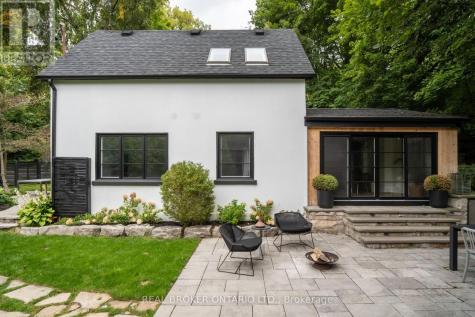 20 Laskay Lane King ON L7B 1K4