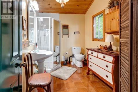 201 Wolseley Bay Road Noelville ON P0M 2N0