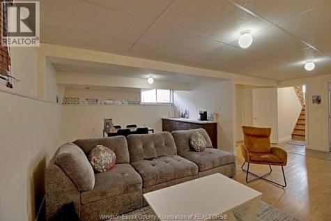 986 Lemonwood Crescent Windsor ON N9G 2E7