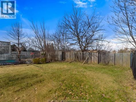 986 Lemonwood Crescent Windsor ON N9G 2E7
