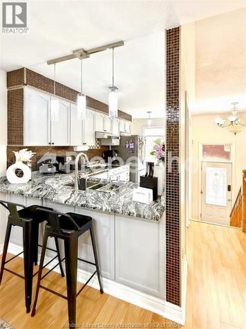 986 Lemonwood Crescent Windsor ON N9G 2E7