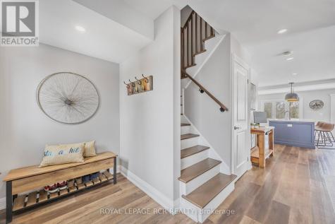 18 Peter Street Amaranth ON L9W 5Z8