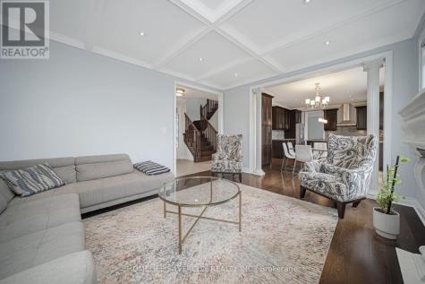 8 Mitchell Crescent Mono ON L9W 6W6