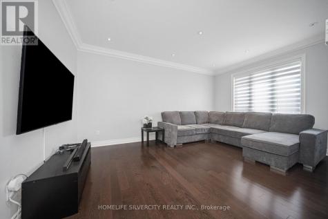 8 Mitchell Crescent Mono ON L9W 6W6