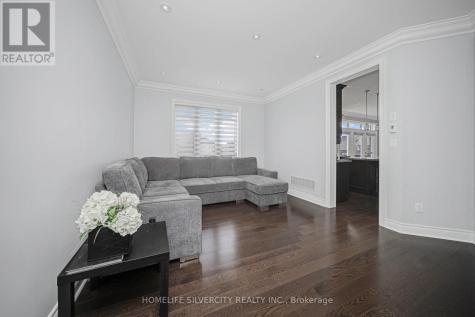 8 Mitchell Crescent Mono ON L9W 6W6