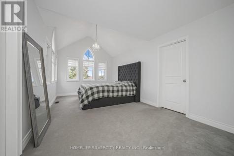 8 Mitchell Crescent Mono ON L9W 6W6