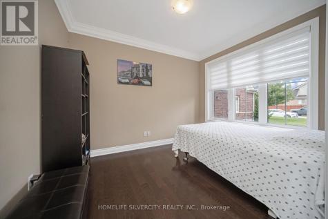 8 Mitchell Crescent Mono ON L9W 6W6