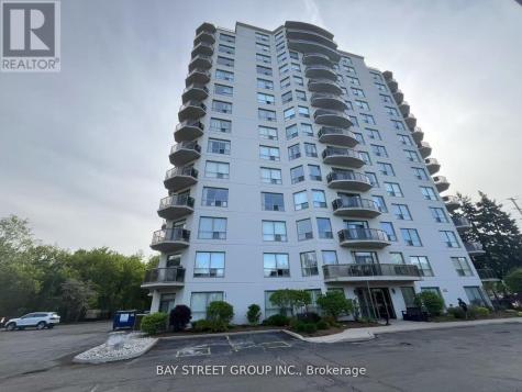 255 Keats Way Waterloo ON N2L 6N6