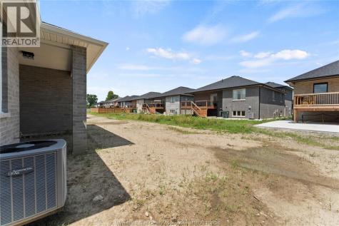 5209 Rafael Street Tecumseh ON N0R 1K0